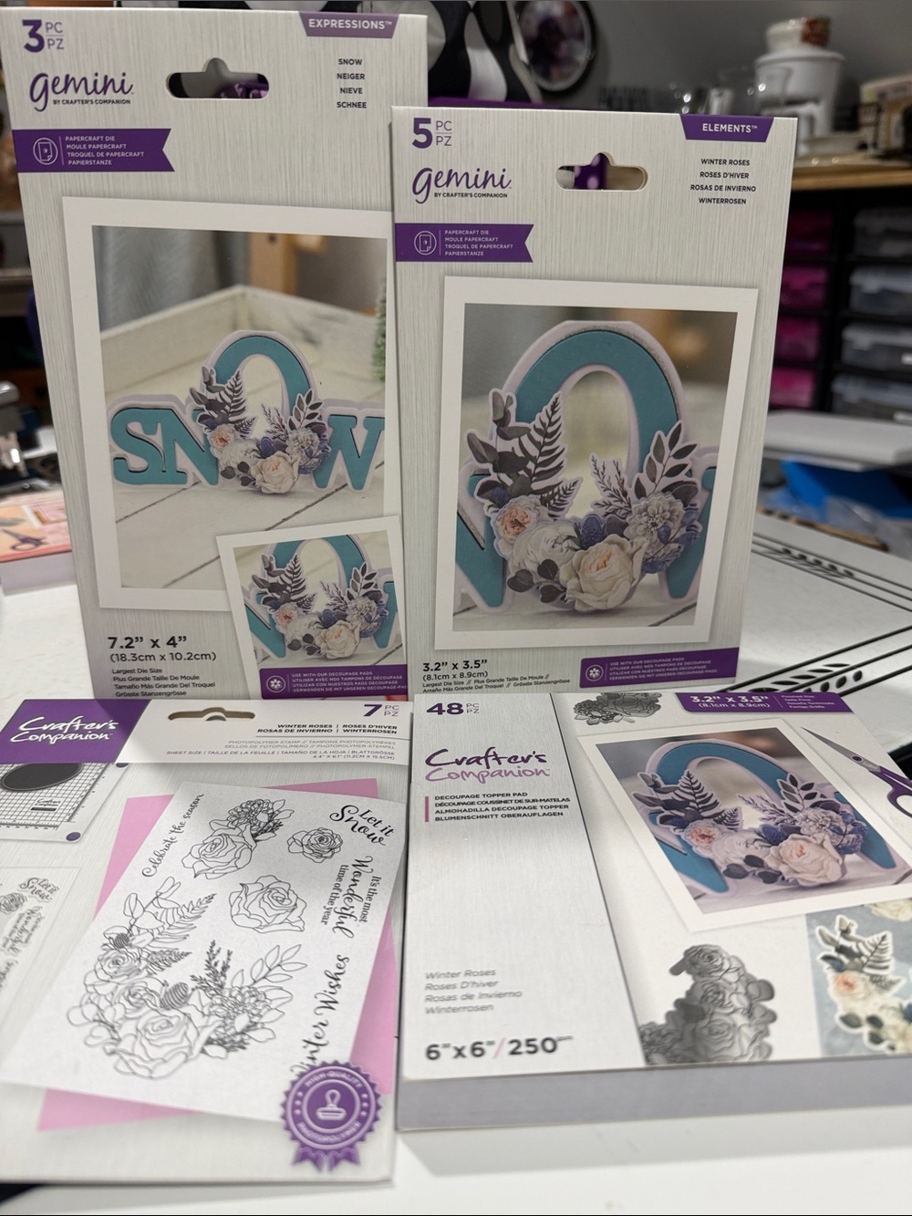 Crafters Companion ‘Snow’ word die & Coordinating Dies, Stamps & Topper Pad